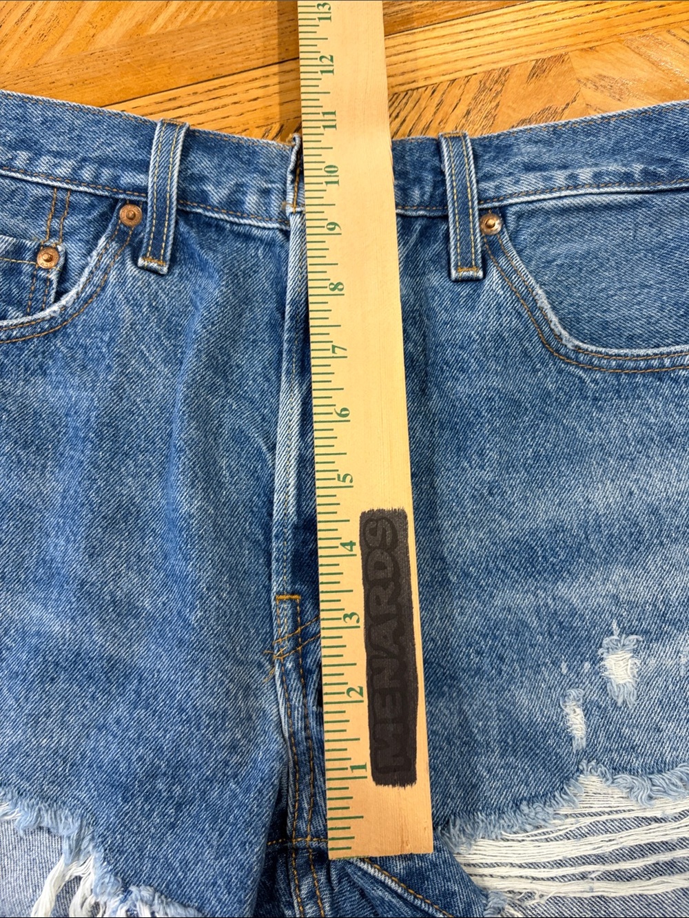 Levi's 501 High Rise Distressed Cutoff Denim Shorts – Size 29W - Picture 11 of 13